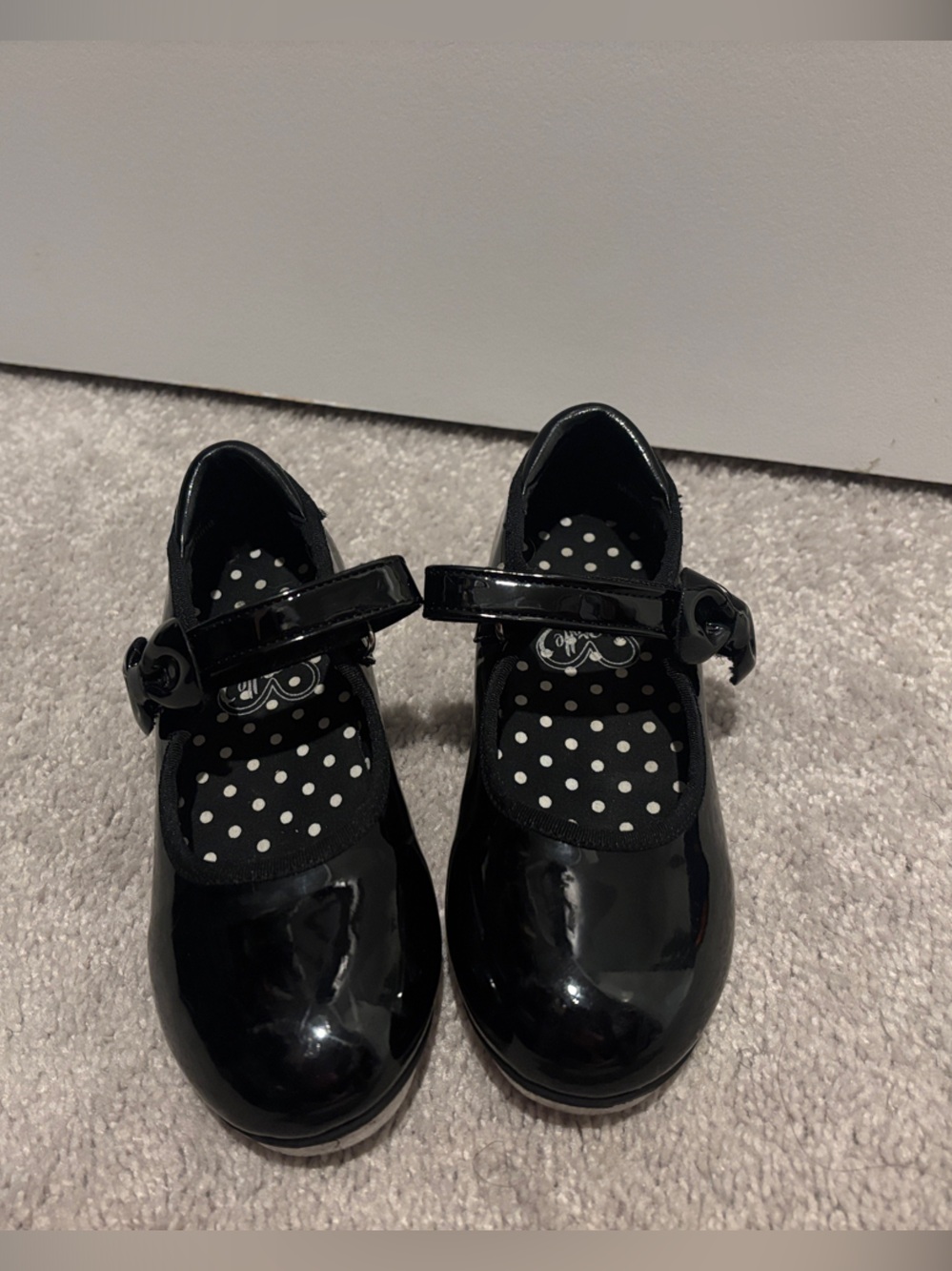 Girls Black Patent Mary Jane Dress Shoes with Polka-Dot Insole